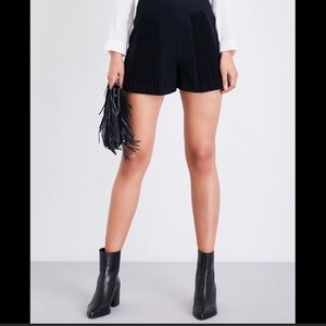 BRAND NEW- with tags Make Shorts Avec Plisse